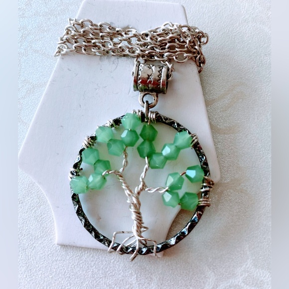 Green Tree Pendant Necklace - Picture 1 of 2